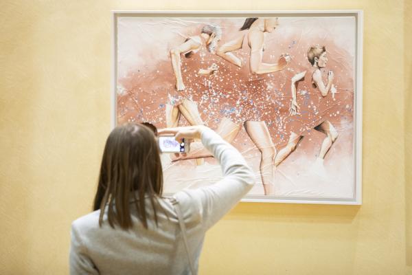 Participation of Jyrki Katainen, Vice-President of the EC, in the opening of the art exhibition “Running Together - Emotions in motion” 